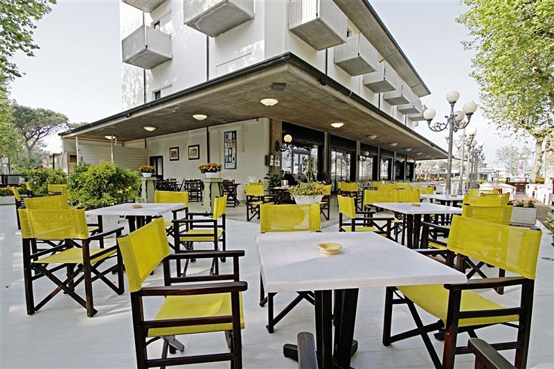 Hotel Genzianella 3*